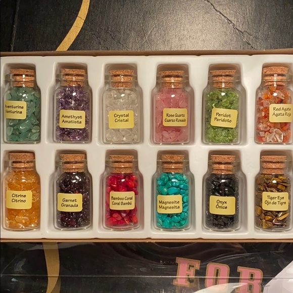 Bottle necklace w/ crystals - Picture 9 of 11